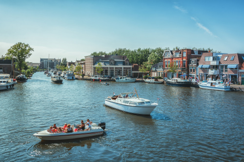 Sail by boat to Friesland!